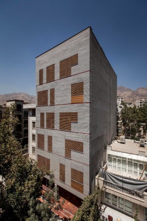 Andarzgoo residential building by Ayeneh Office