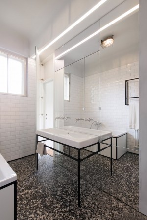 Apartment-S-by-IFUB_dezeen_936_5