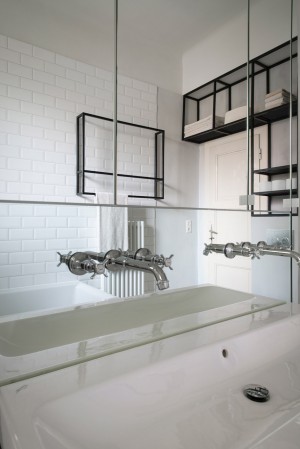 Apartment-S-by-IFUB_dezeen_936_8