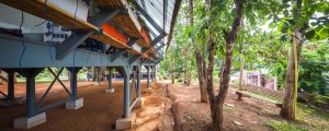 Baan Huay Sarn Yaw School by Vin Varavarn Architects
