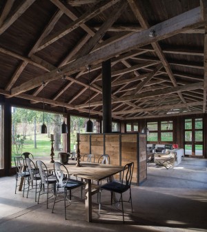 Barn al lake Ranco by Estudio Valdes Arquitectos