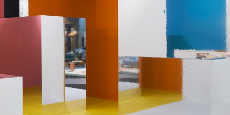 i29 uses multicoloured walls and mirrored volumes to create temporary exhibition space