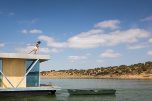Floatwing floating house by Friday