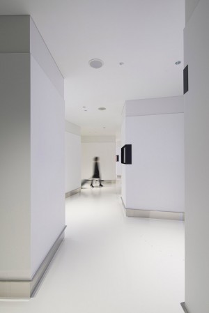 Gallery TOTO at Narita Airport by Klein Dytham