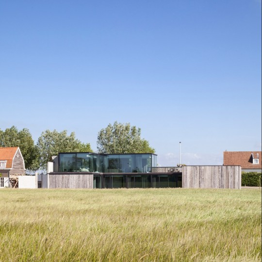 House Graafjansdijk by Govaert Vanhoutte architects