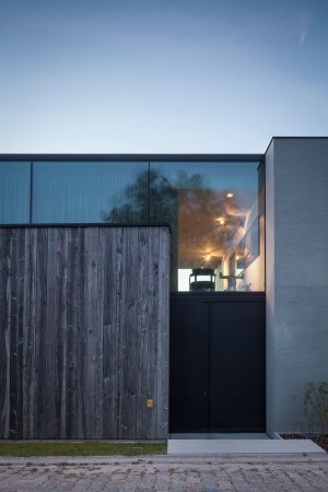 House Graafjansdijk by Govaert Vanhoutte architects