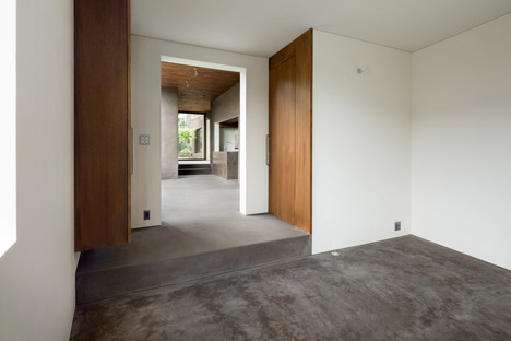 House for Oiso by DGT Architects