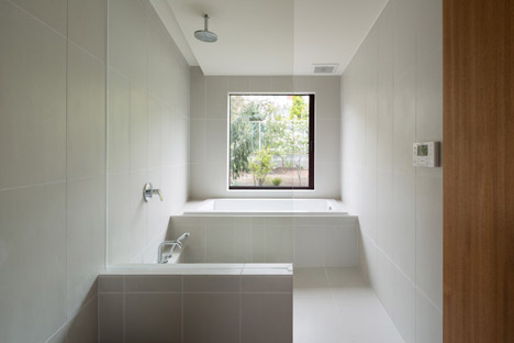 House for Oiso by DGT Architects