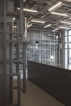 House of Smart drug store by Maurice Mentjens