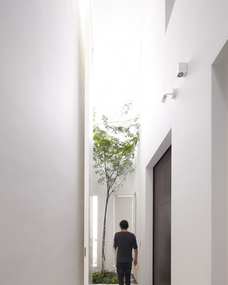 Ittka House by Fabian Tan