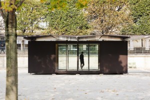 Kiosque installation at the Jardin des Tuileries by Ronan and Erwan Bouroullec