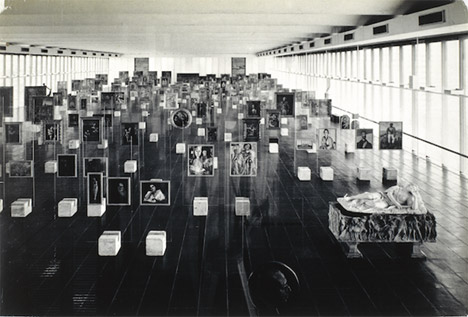 Lina Bo Bardi's Glass Easels