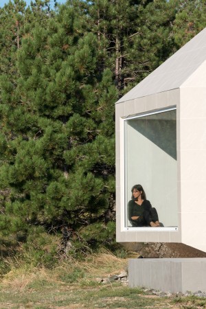 Mountain-House_Serbia_EXE-studio_dezeen_936_6