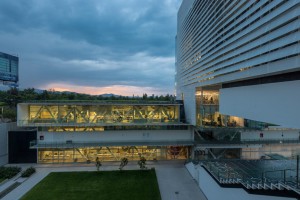 New campus for Centro University by Ten Arquitectos
