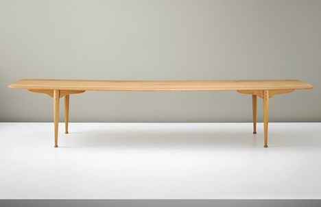 Peder Moos dining table