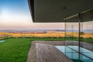 Observation house by I O Architects