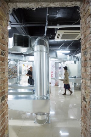 Tubular Baitasi visitor centre for Beijing Design Week 2015 by People's Architecture Office