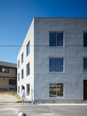Pillar Grove by Mamiya Shinichi Design Studio