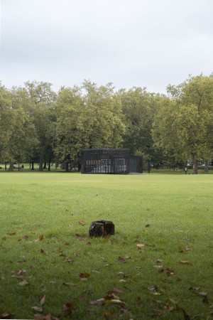 Queens-Park-Pavilion-by-Claridge-Architects_dezeen_936_4