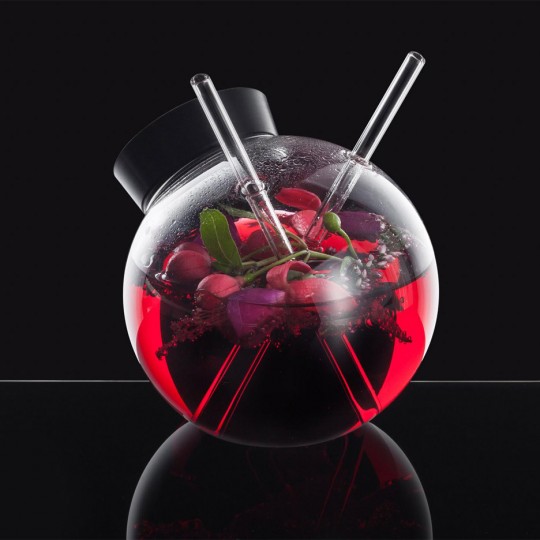 Quido cocktail glass by Martin Jakobsen