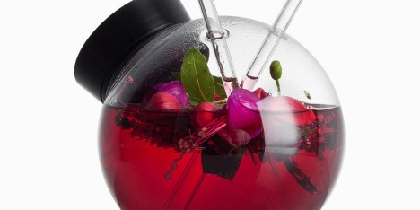 Quido cocktail glass by Martin Jakobsen