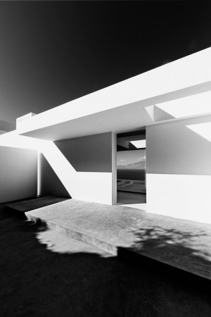 Silver House by Olivier Dwek, Greece