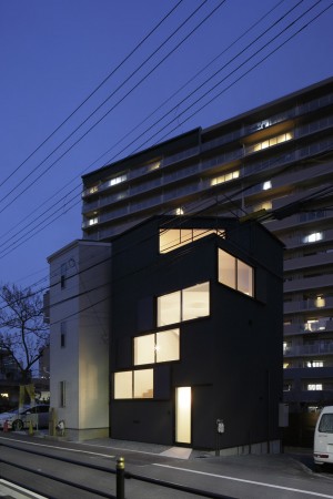 Spiral Window House by Alphaville Architects