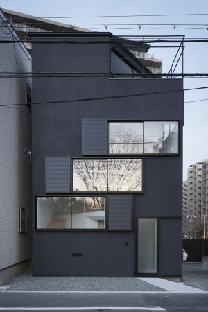 Spiral Window House by Alphaville Architects