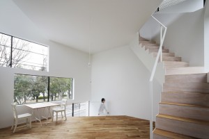 Spiral Window House by Alphaville Architects