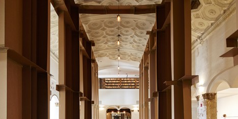 Stony Island Arts Bank