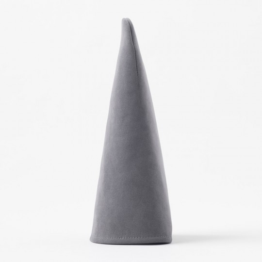 Triangular slippers by Nendo
