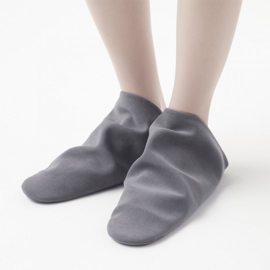 Triangular slippers by Nendo