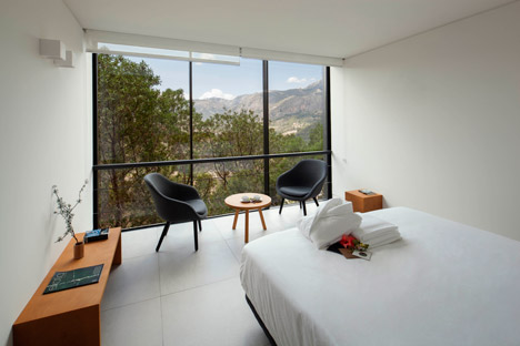 Vivood Hotel by Daniel Mayo