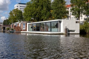 Watervilla Weesperzijde by +31 Architects, Amsterdam
