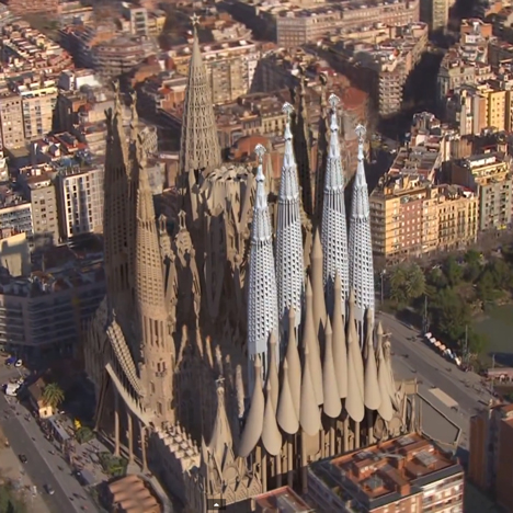 Sagrada Familia by Antoni Gaudi