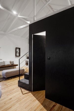 Barn House Monte Real by Ines Brandao