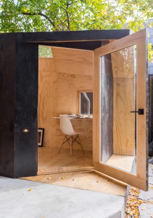 Writing Hut by Architensions