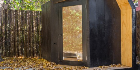 Writing Hut by Architensions