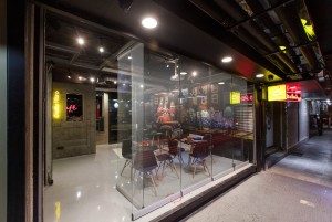 Cafe Chocolate by Modaam Architects