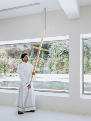 Capela Jesus Mestre by Site Specific Arquitectura
