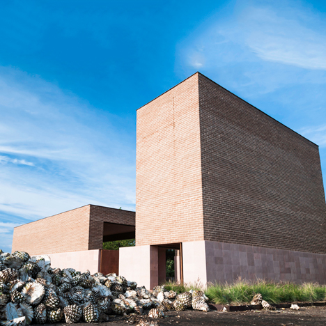 Centinela Chapel by Estudio ALA