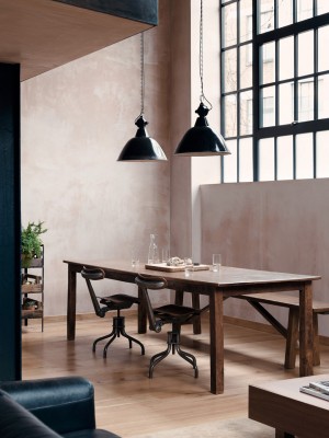 Clapton Warehouse by Sadie Snelson Architects