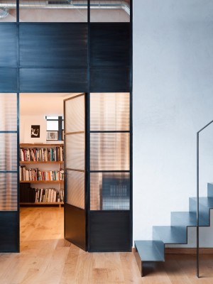 Clapton Warehouse by Sadie Snelson Architects
