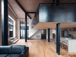 Clapton Warehouse by Sadie Snelson Architects