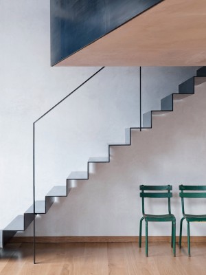 Clapton Warehouse by Sadie Snelson Architects