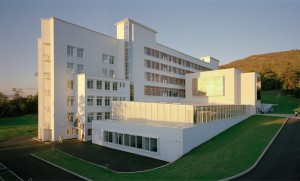 Clermont Ferrand School of Architecture by du Besset-Lyon architectes urbanistes