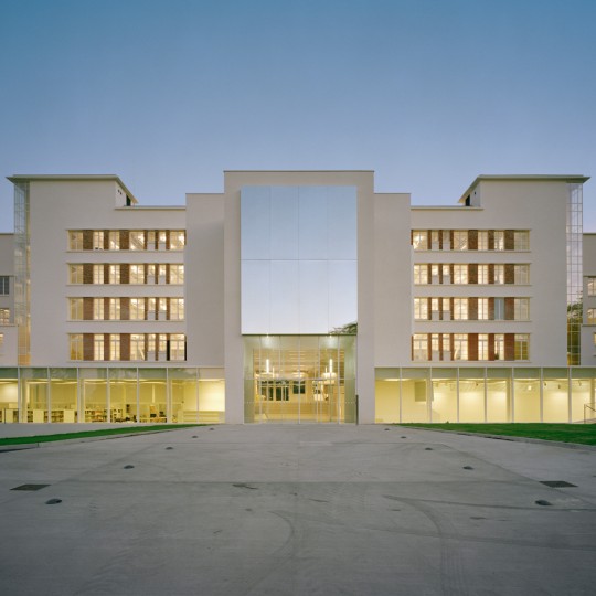 Clermont Ferrand School of Architecture by du Besset-Lyon architectes urbanistes