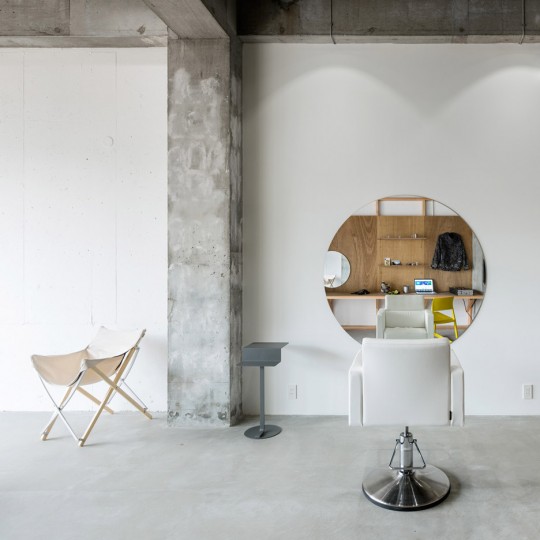 Equip salon by Sides Core