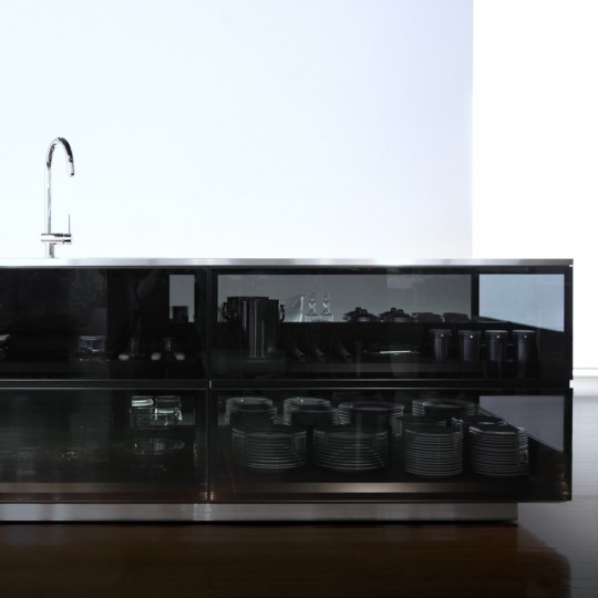 Finesse glass modular kitchen system by Tokujin Yoshioka