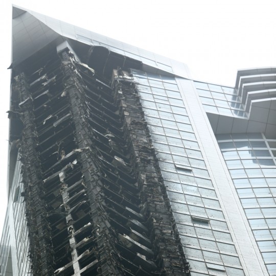 Dubai skyscraper fire